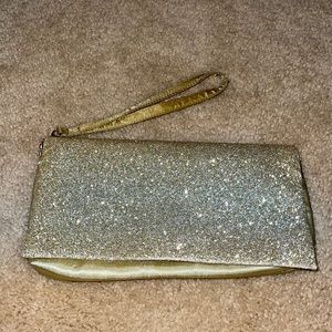 Good dressy wristlet